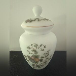 Ginger Jar w/Lid Glass Mid Century Pre-Owned
12.5"